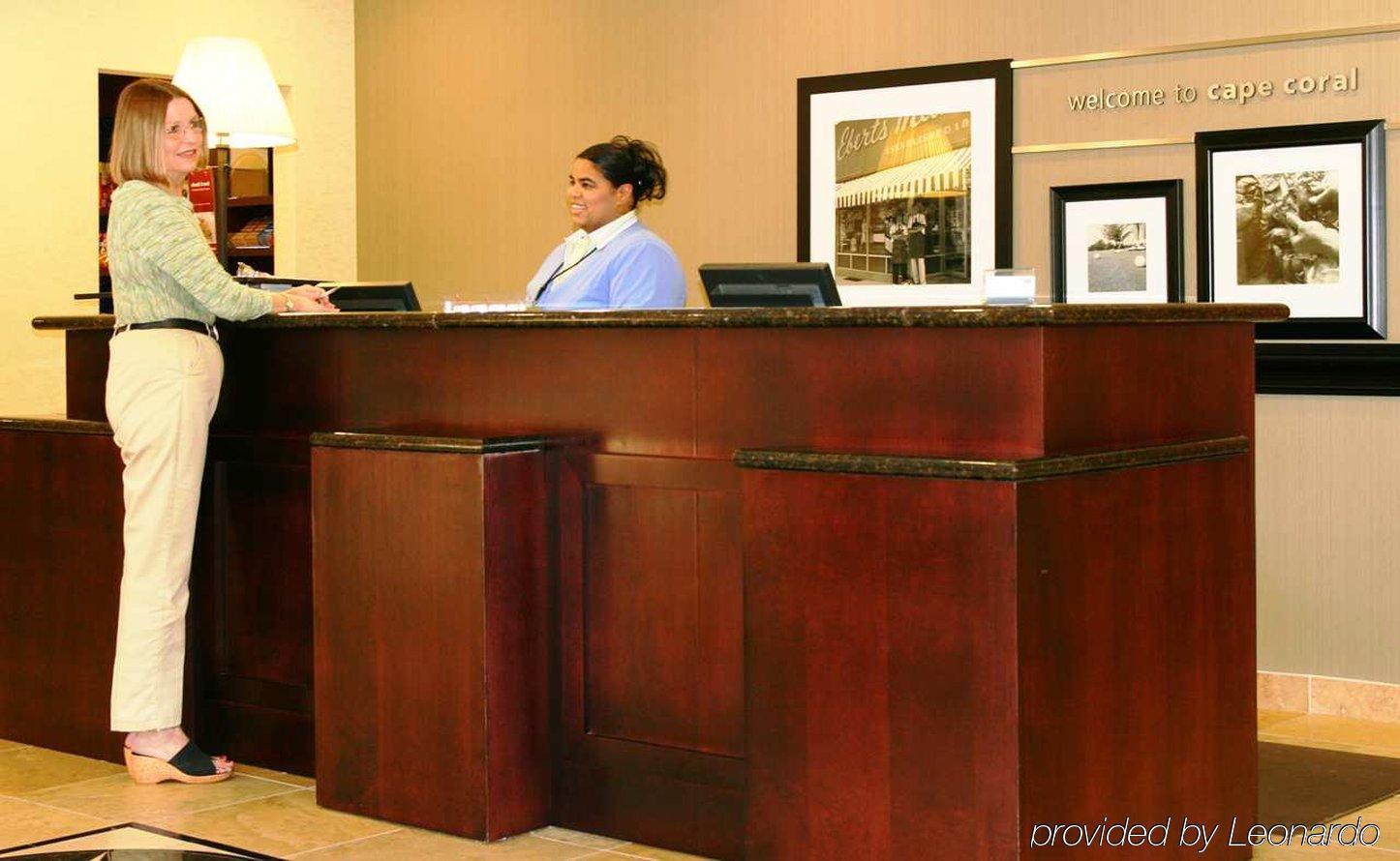 Hampton Inn & Suites Cape Coral / Fort Myers Interior photo